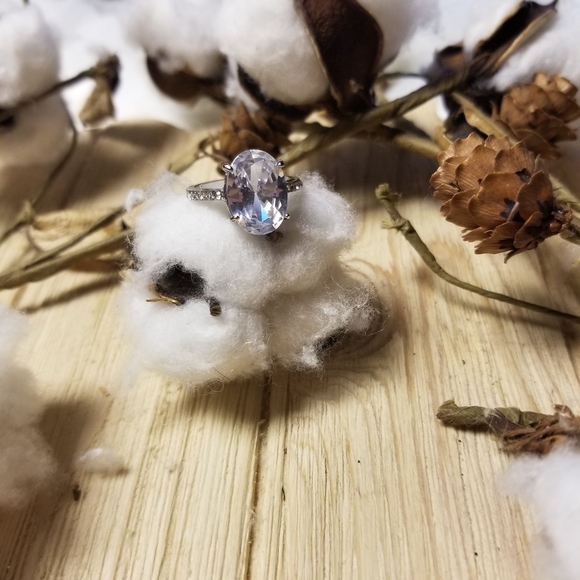 💍💍Exquisite Shiny 5 Karat Oval Cut engagement ring💍💍 - Picture 15 of 16